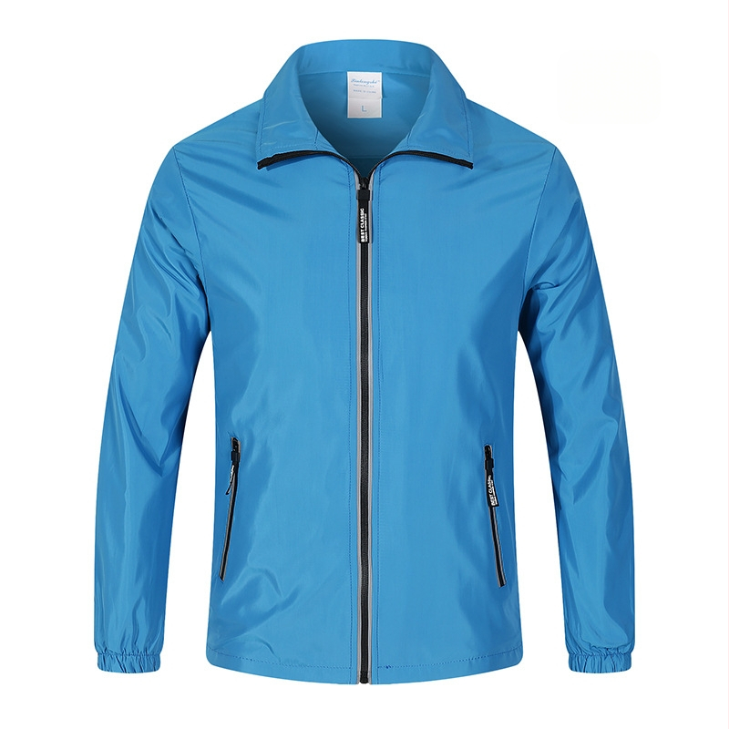 Szélvédő és vízálló kültéri munkaruha dzseki logóval és fényvisszaverő csíkkal, hosszú ujjú, gallér pile-stílusú, Hongkong-stílus, nyár 2022, felnőtt nő