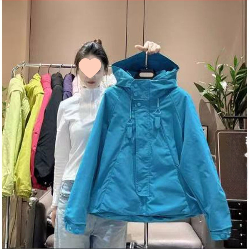 Chiasa dzseki | poliészter-spandex 95%+ keverék | A-vonalú sziluett | álló gallér | 2025 tavasz