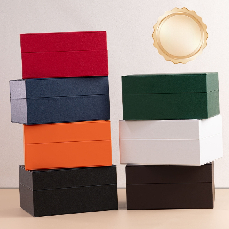 Кутия за часовници с PU кожена възглавничка и щракващ капак, модел Tx-19, бяла външна обложка, продажбено опаковане, подаръчно опаковане