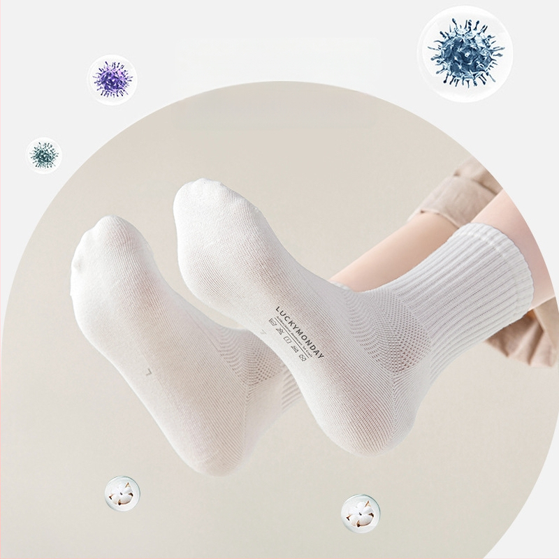 Vaikų antibakterinės kojinės vidutinės ilgos, unisex, kvėpuojančios, 78% medvilnė, pavasario ir rudens sezonams