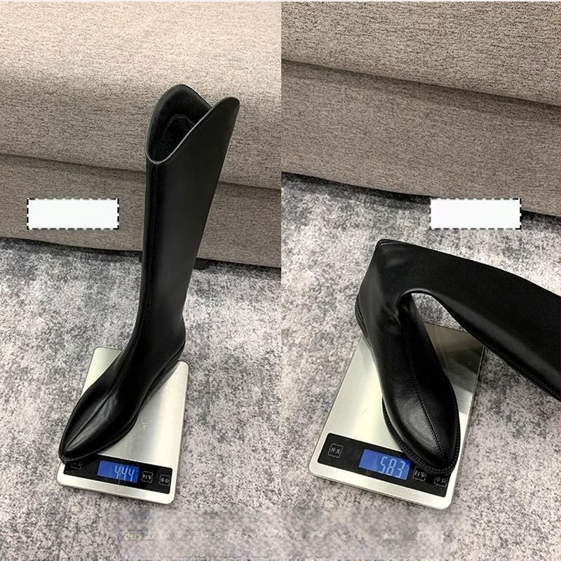 Μποτάκια με φούντες από συνθετικό δέρμα, με ψηλό άξονα, πίσω φερμουάρ, στρογγυλή μύτη, επίπεδο τακούνι