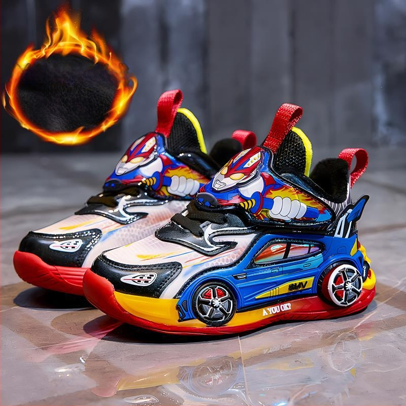 Šviesūs vaikų sportbačiai, viršus iš sintetinės odos, EVA padas, stora konstrukcija, užsegimas pasukamu mygtuku