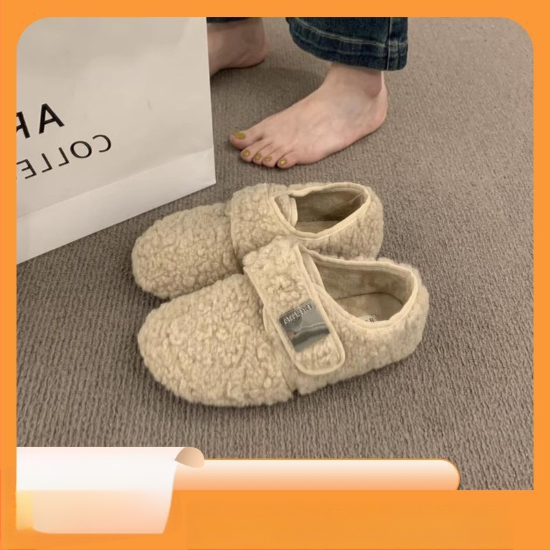 Sieviešu plakanās kurpes ar mākslīgu pūkaino apdari ārpusē un iekšpusē, Velcro aizdare, gumijas zole, zems papēdis