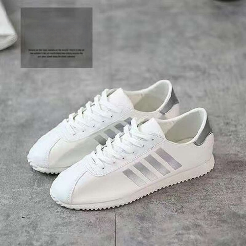 Sneakers no mikrofibra ādas, elpojošas, vidēja augšdaļa, elastīgā aizdare