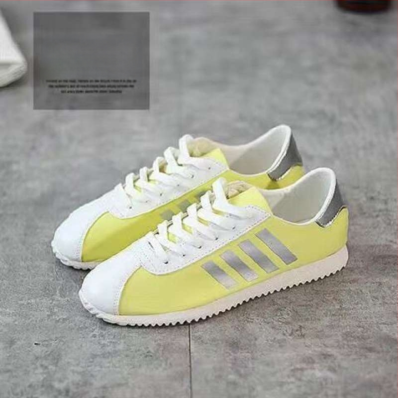 Sneakers no mikrofibra ādas, elpojošas, vidēja augšdaļa, elastīgā aizdare