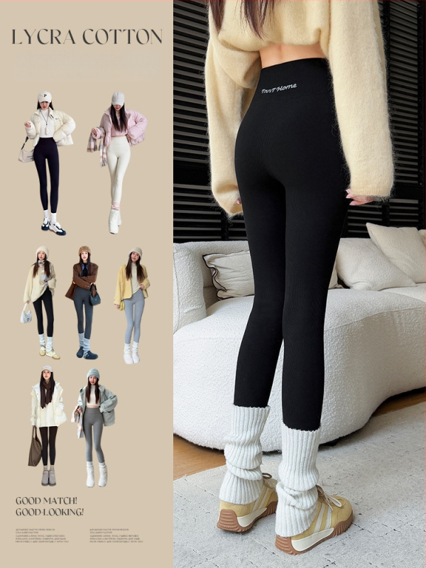 Naiste talveleggings - puuvill-Lycra segu, paks fleeces vooder, 9/10 pikkus, teksti muster 88082, põhikiht