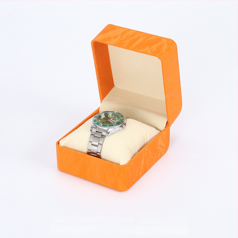 PU nahast kellakarp – kellade väljapanekukarp, pakkekarp, vee lainete muster