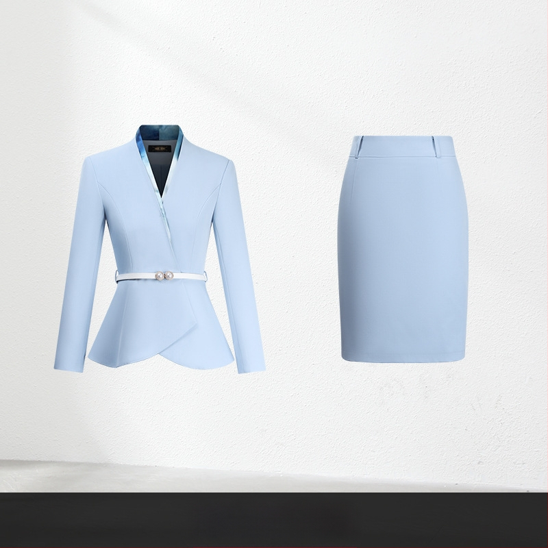 Sieviešu divdaļīgs biroja kostīms, rudens 2024, poliestera audums, 90–95% poliestera šķiedras, midi svārki, garas piedurknes