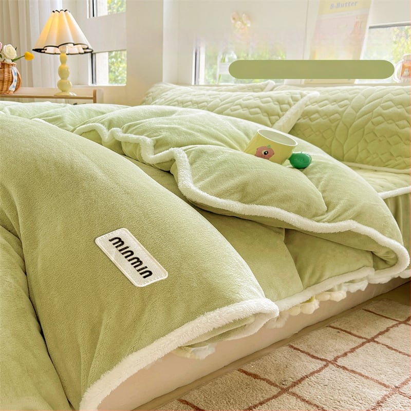 Piimveluurist voodipesukate – 3-osaline komplekt, reaktiivne värvimine, trükitud kude, kaal 300–500 g, kaasaegne minimalistlik stiil