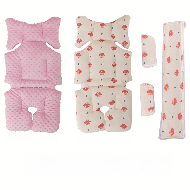 Ratiem sēdekļa spilvens – dubulā puse samts, visu sezonu, bieza silta spilvena 0–1 gadu veciem zīdaiņiem, kokvilnas materiāls