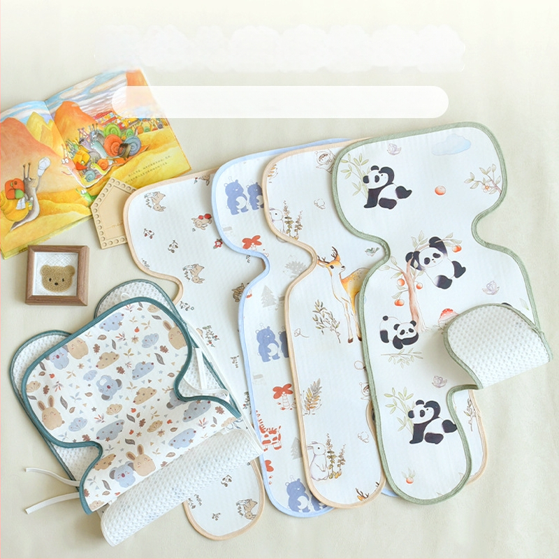 Elpojošs sēdekļa paliktnis bērnu ratiem, automašīnas sēdeklim un augstajam krēslam – 30% ramie, 70% kokvilna; piemērots vecumam 0-2 gadi