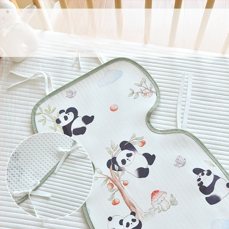 Elpojošs sēdekļa paliktnis bērnu ratiem, automašīnas sēdeklim un augstajam krēslam – 30% ramie, 70% kokvilna; piemērots vecumam 0-2 gadi