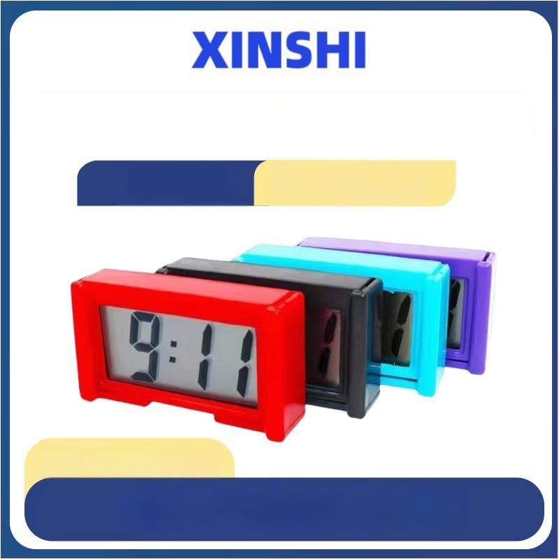 Настолен будилник с двустранен LCD дисплей, календар и декоративни елементи; батерийно захранване, електронно движение