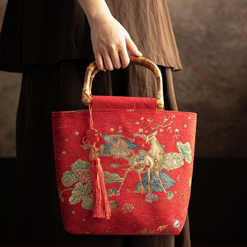 Brokato vestuvinė rankinė nacionalinio stiliaus su Can logotipu