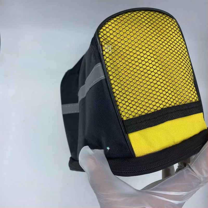 Jalgratta käepideme kott (kangas peegeldavate ribadega; mudel 679; Sanmaishun)