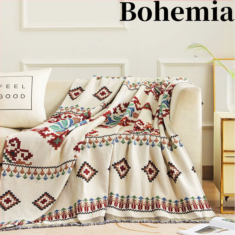 Boheemlase stiiliga polüesterist tekk, hotellistiil