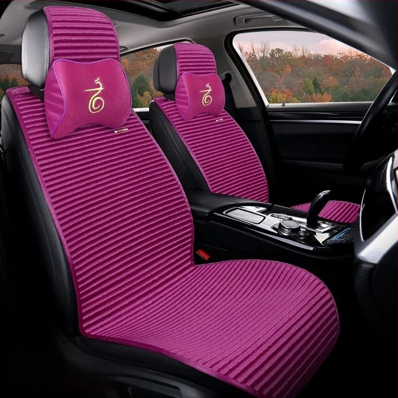 Kravas automašīnas sēdekļa spilvens – pildījums no zoss pūkas, virsma no akrila šķiedras, vasaras elpojošs, universāls piecām vietām