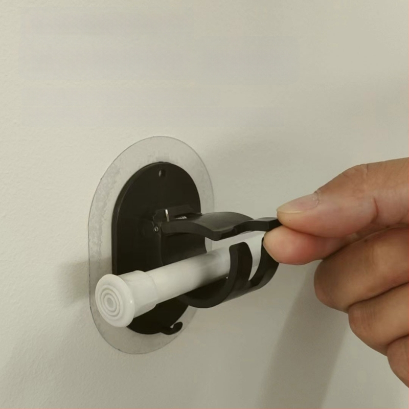 Kleepkonks kardinastangi jaoks, ABS, üks konks, kaasaegne minimalistlik stiil, kandevõime 1–3 kg