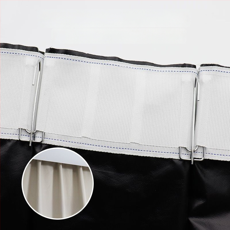 Draperie blackout Nordic din țesătură compozită, șină roman perforată, umbrire 71–90%, potrivită pentru living și dormitor.