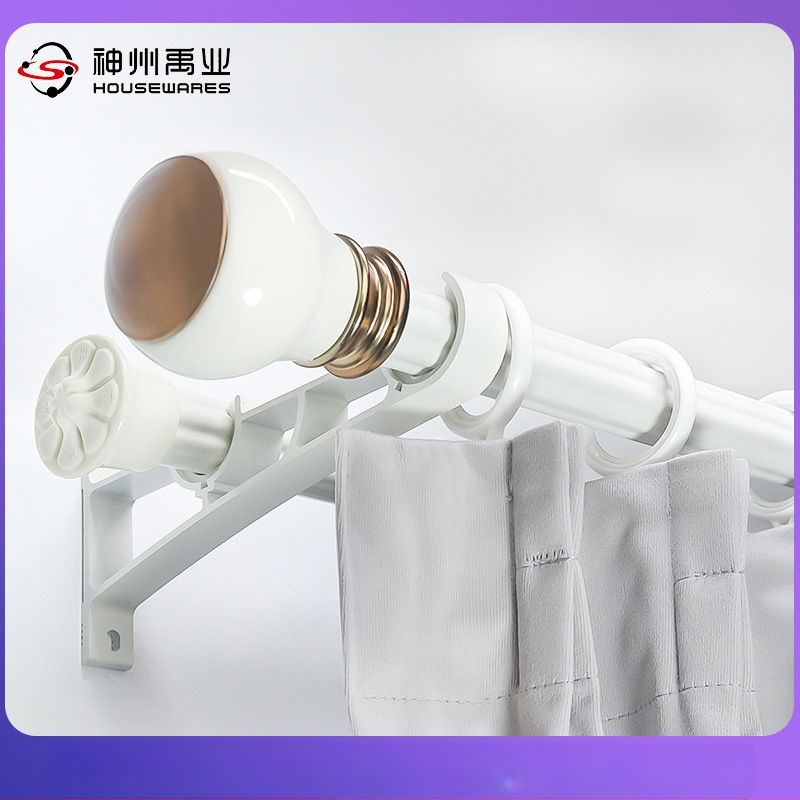 Carrey sērijas aizkaru relu sistēma – alumīnija sakausējums, sānu uzstādīšana, vienrindu un divrindu vadība, mūsdienīgs minimālisks stils, piederumi iekļauti