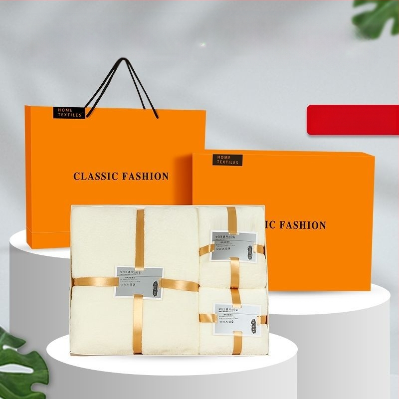 Комплект микрофибърни кърпи в подаръчна кутия; 600 GSM; плоско преплитане; възможност за печат на лого.