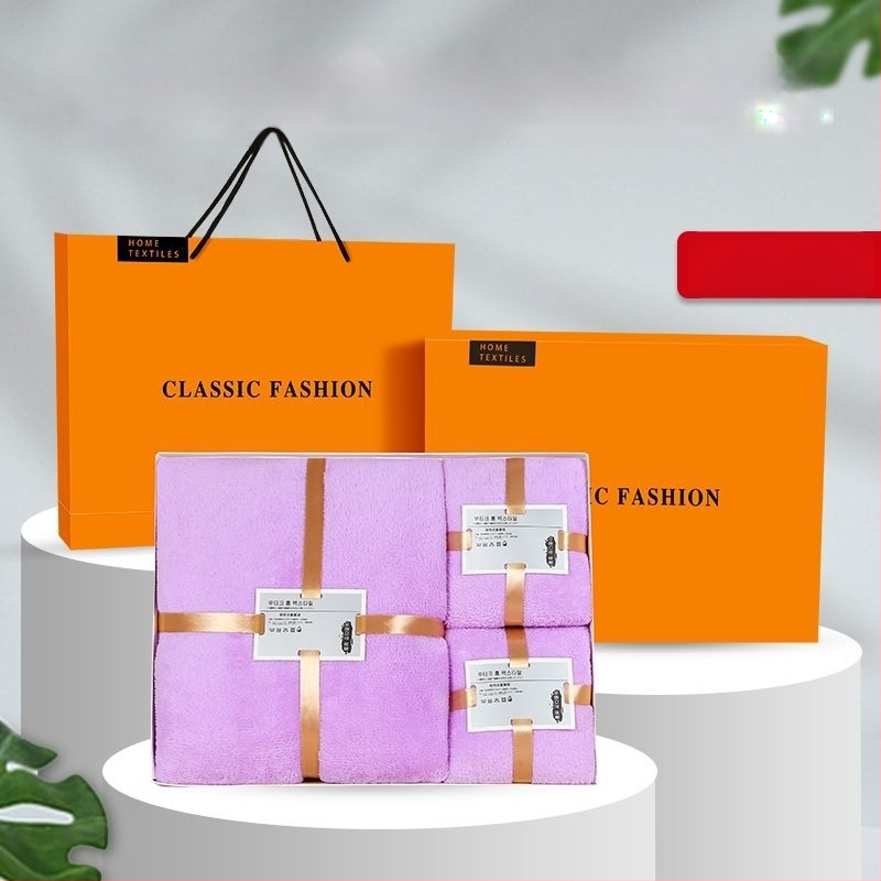 Комплект микрофибърни кърпи в подаръчна кутия; 600 GSM; плоско преплитане; възможност за печат на лого.