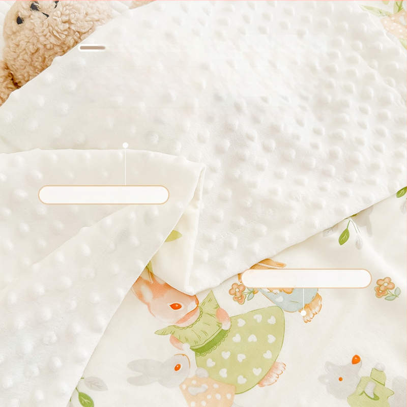 Kūdikio pledas iš 100% medvilnės, 200–300 g; tinkamas naujagimiams ir vaikams iki 12 metų; visų metų naudojimui; pritaikomas apdorojimas