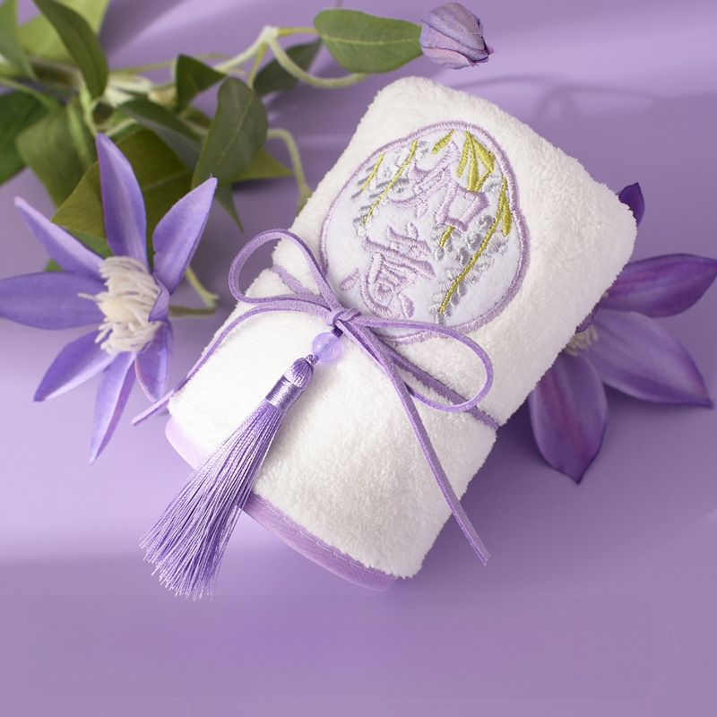 Izšūts dvielis ar pūsiem — kāzu suvenīru dāvana līgavas māsām (materiāls: audums; iepakojums: kartons; gadījums: kāzas; dāvanas nolūks: suvenīrs)