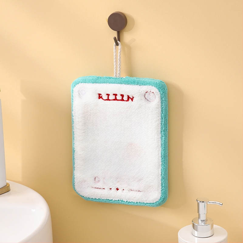 Käsi- käterätik korallfliisist, riputatav, hiina stiilis õnneliku motiiviga, tikitud ja servad on õmmeldud, 30–50 g