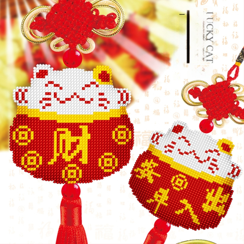 Automobilio pakabukas su kryžiniu siuvinėjimu, animacinių filmų motyvas, plastikinė plokštė, 14CT, dvipusis siuvinėjimas