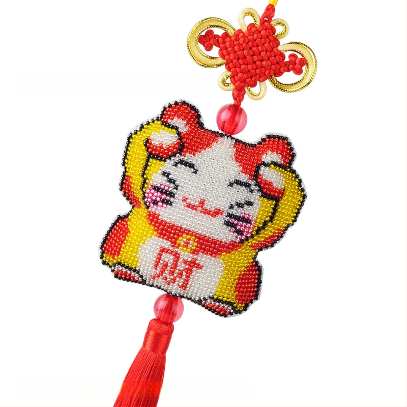 Automobilio pakabukas su kryžiniu siuvinėjimu, animacinių filmų motyvas, plastikinė plokštė, 14CT, dvipusis siuvinėjimas