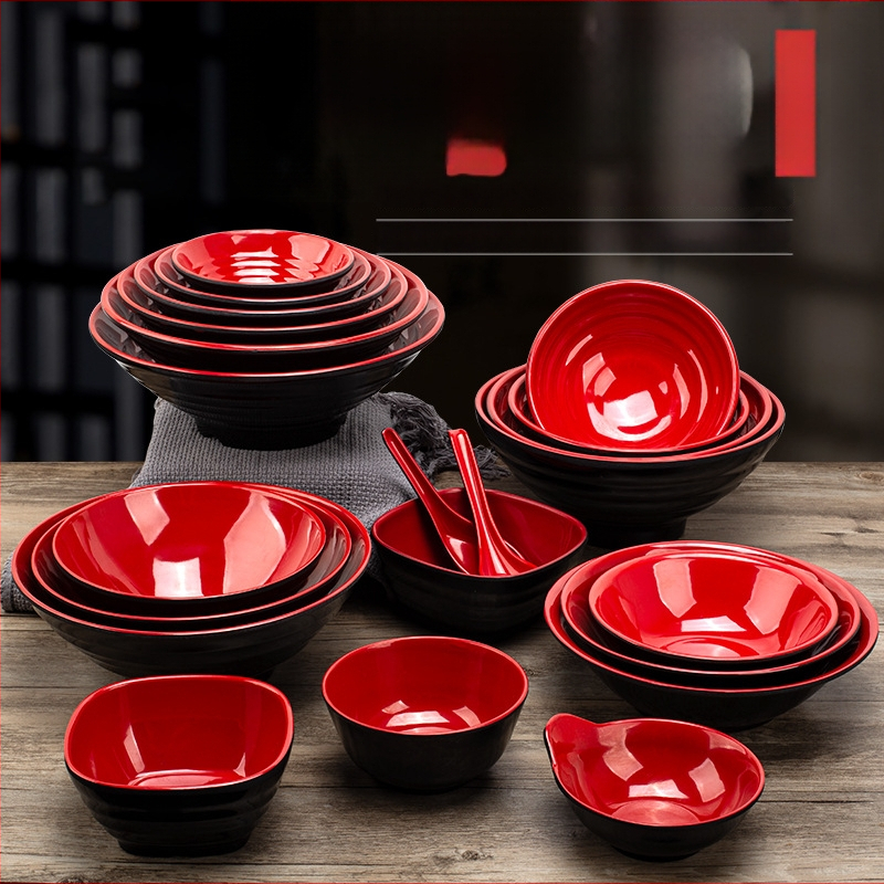 Melamininių dubenėlių rinkinys su šaukšteliu — nereguliarios formos, glazūruotas paviršius, vientisas raštas, logotipo spauda