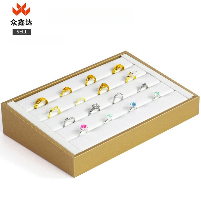 Vieno aukšto odinis papuošalų laikiklis su nuolydžia eksponavimo lėkštute