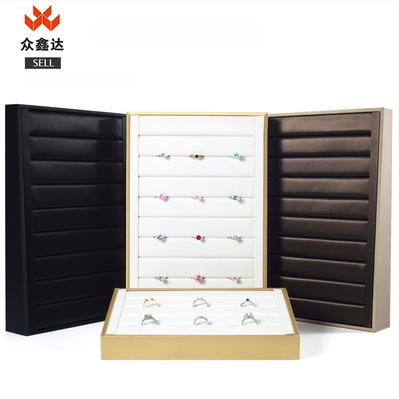 Vieno aukšto odinis papuošalų laikiklis su nuolydžia eksponavimo lėkštute