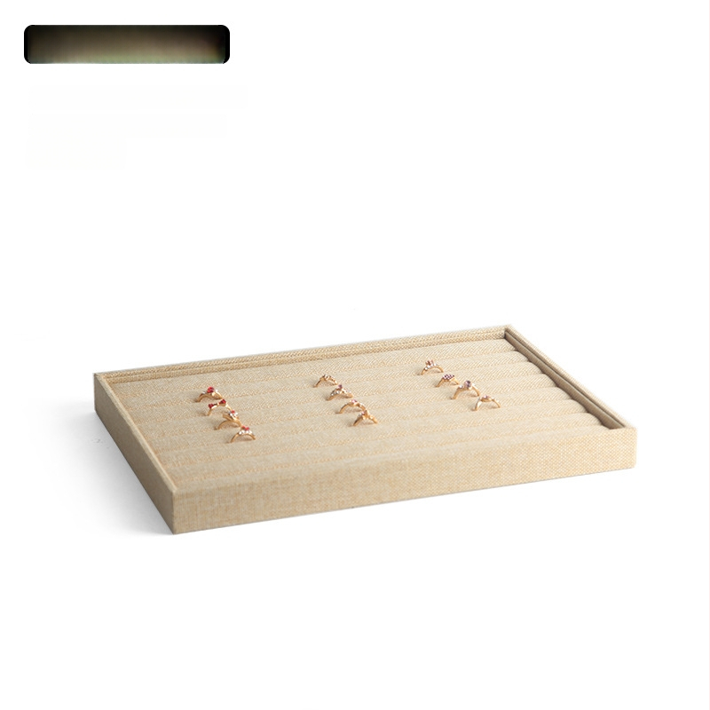 Light Beam PVC juvelyrinių dirbinių laikiklis, parodos padėklas, 2021 ruduo