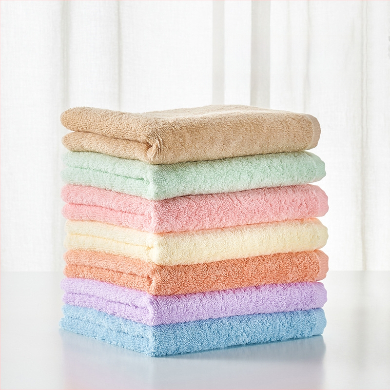 Vannitoa rätik – puuvill, AB lõng, 40 g, imendumine 5–10 s, spiraalniit