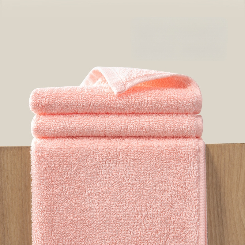 Vannitoa rätik – puuvill, AB lõng, 40 g, imendumine 5–10 s, spiraalniit