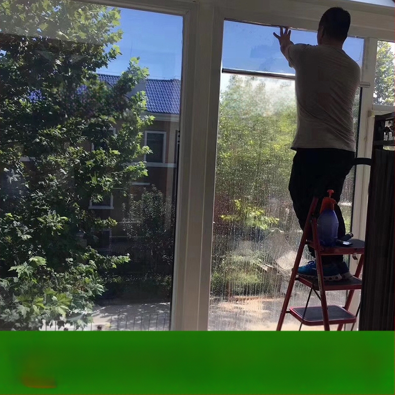 Vienpusēja privātuma logu plēve ar elektrostatisku pielīmēšanu – saules aizsardzība un siltumizolācija stiklam