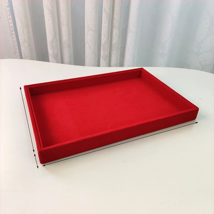 Flaneli nahast juveelide hoiukarp kaelakeede, käekellade ja kõrvarõngaste jaoks – kõva konstruktsioon, vaba stiil