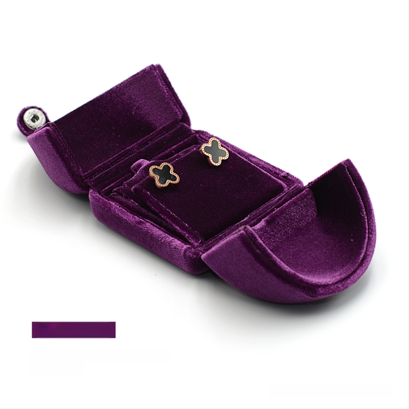 Flanelinė papuošalų dėžutė su dvigubu atidarymu, skirta žiedams, auskarams, kaklo grandinėms ir apyrankėms