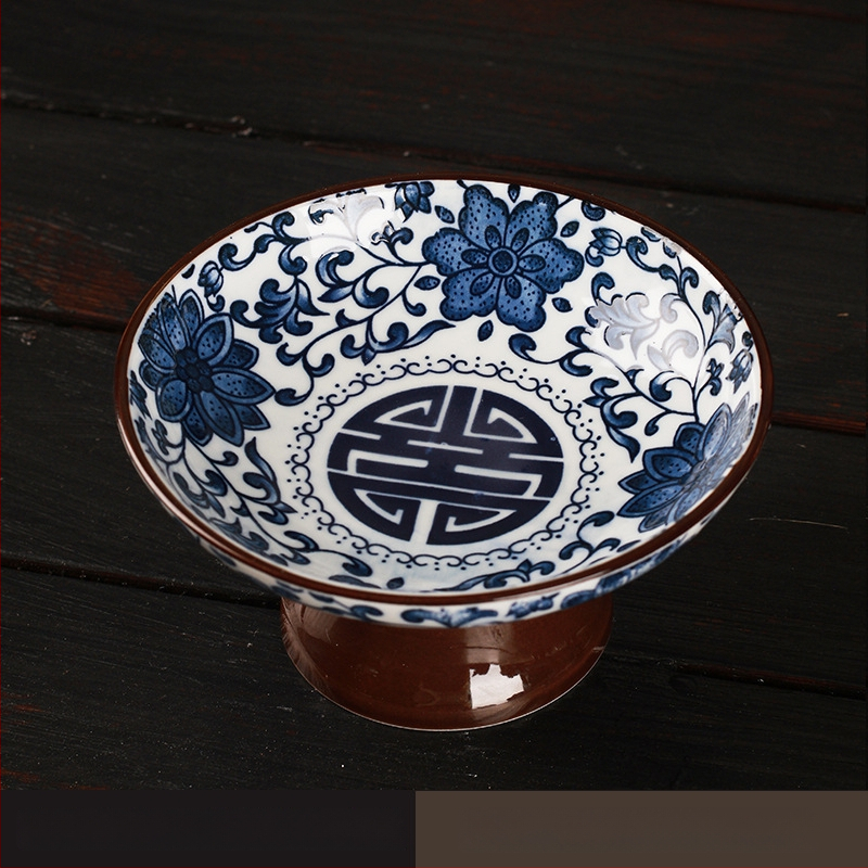 Dai Xian portselanist puuviljade taldrik, kaasaegse minimalistliku stiiliga, lansseeriti 2023. aasta septembris.