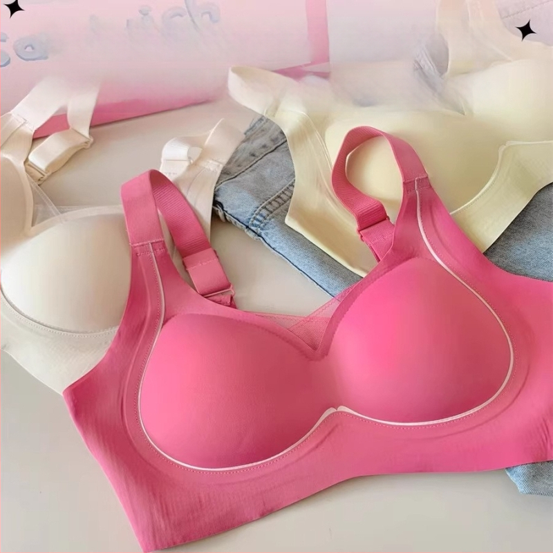 Sieviešu krūšturis – pret gravitācijas pacēlājs, mīksta atbalsta, pilna kauss ar vidēji formētu kupolu, neilona audums ar spandeks iekšpusi, aizmugurē četrrindu aizdare, elpojošs komforts