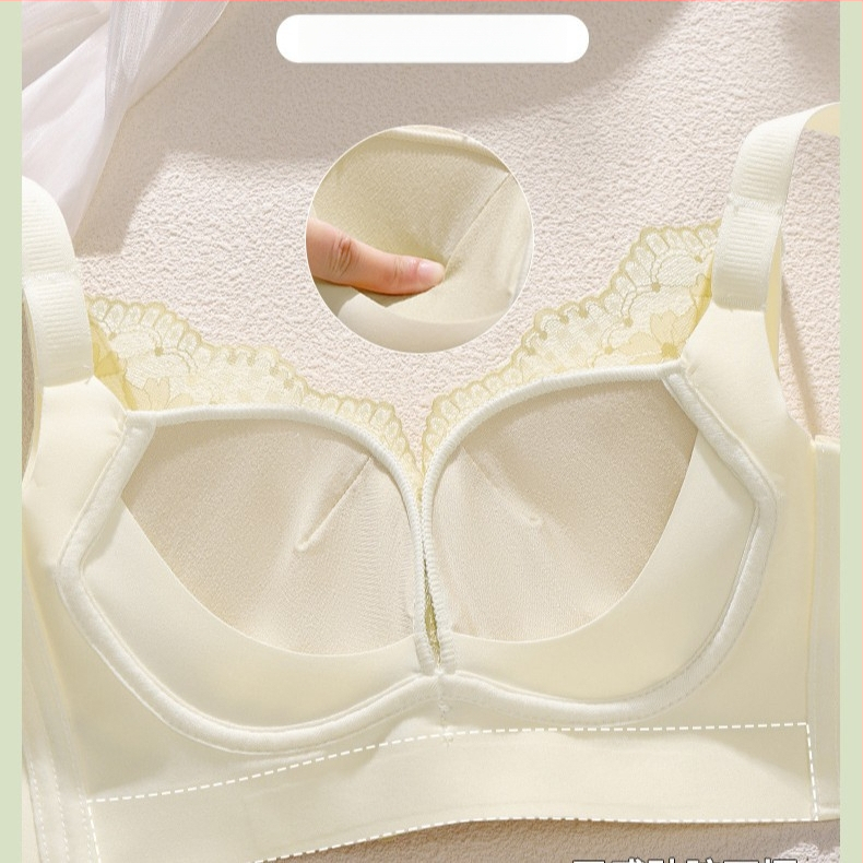 Mežģīņu Push-Up krūšturis ar 3D kausiem, bez sānu kauliņiem; materiāls neilons, pildviela poliesters; kauss vidējāsformas; mugurējā aizdare ar četriem sprādžām; elpojošs, ērts