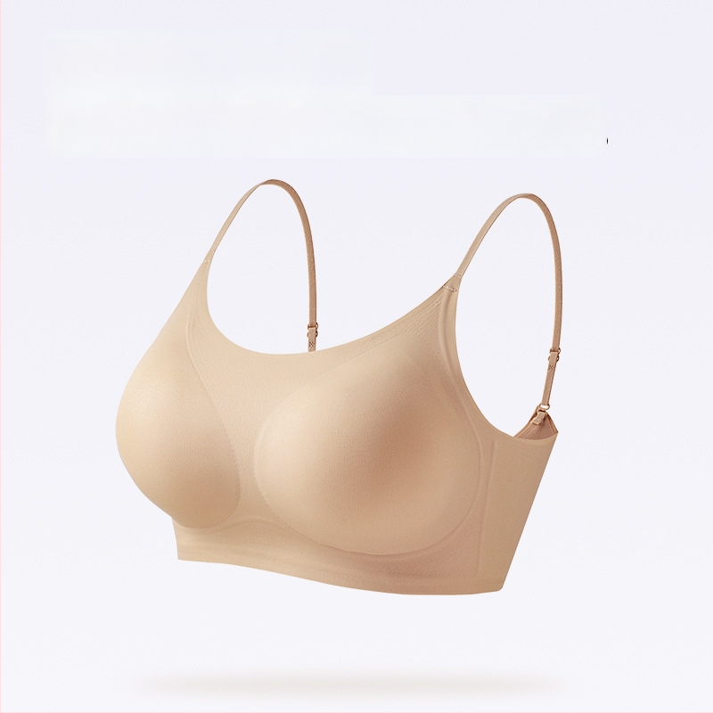 Bezšuvju neizskatīgs krūšturis no neilona, pildītas kauss, regulējamas siksnas ar mežģīnēm, aizmugurējs sprādze vienā rindā, ērtā forma