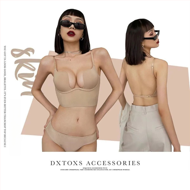 Sutien fără spate, cu push-up în formă de U pentru bust mic, decolteu adânc în V, cupă 3/4, bretele detașabile-duble