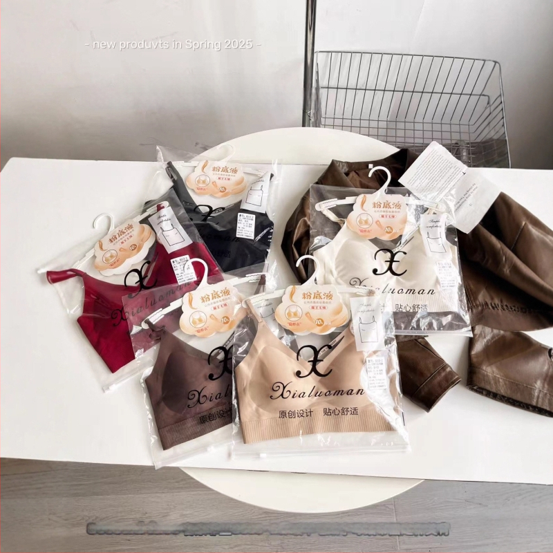 Nailona krūšturis ar 3/4 kausu, vidēji veidots kauss, bezšuvju fiksēts kauss, krūšu aplēšana, elpojošs, skaists aizmugures dizains