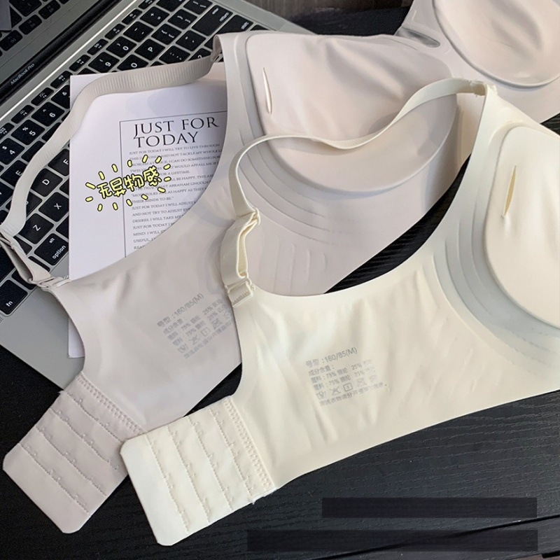 Sutien din nylon fără sârmă, fără cusături, cupă 3/4 cu model subțire, susținere moale, adună țesutul lateral, închidere în spate cu patru rânduri