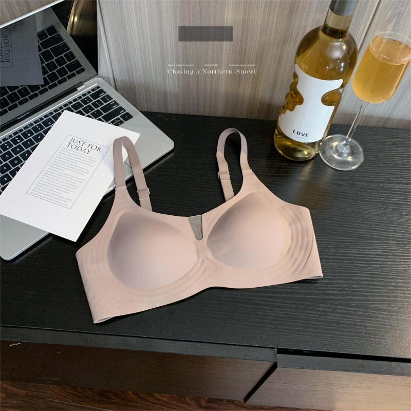 Sutien din nylon fără sârmă, fără cusături, cupă 3/4 cu model subțire, susținere moale, adună țesutul lateral, închidere în spate cu patru rânduri