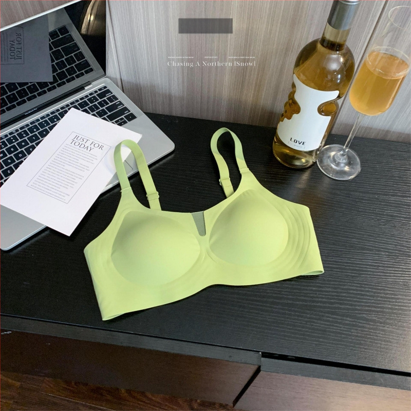 Sutien din nylon fără sârmă, fără cusături, cupă 3/4 cu model subțire, susținere moale, adună țesutul lateral, închidere în spate cu patru rânduri