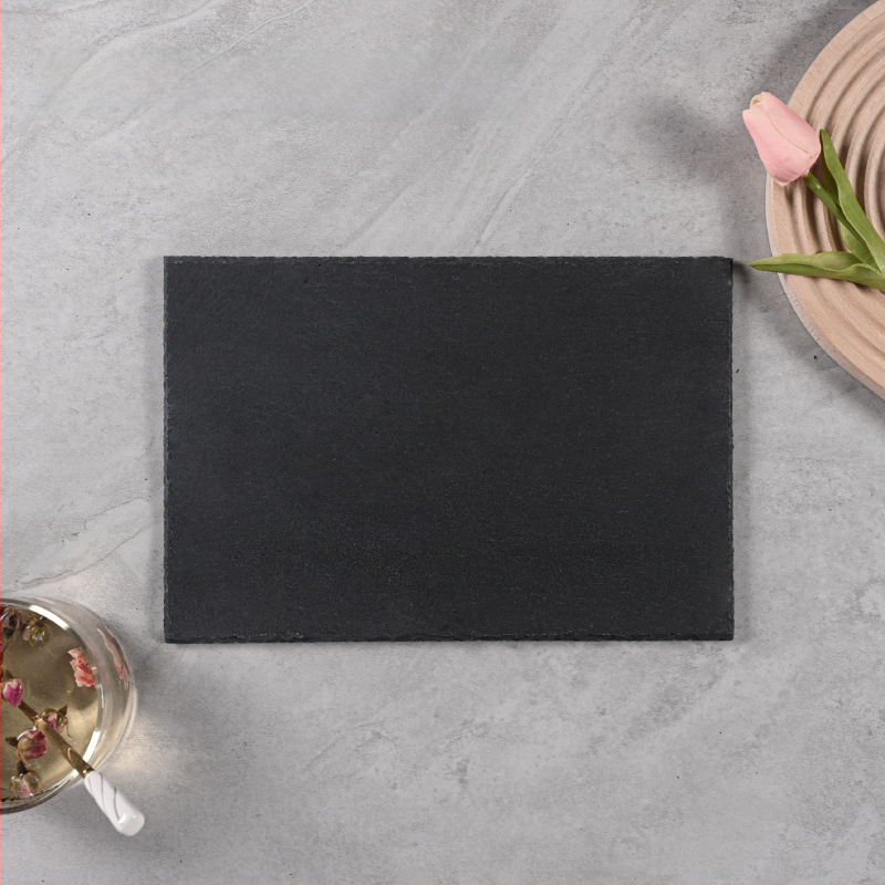 Looduslik šlatsi akmeenplaat, ebakorrapärase kujuga, mikrolainetega sobiv, hotellitoid